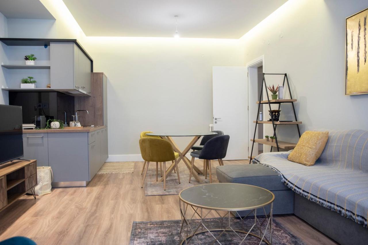Cityscape Luxury Apartments อิโออันนินา ภายนอก รูปภาพ